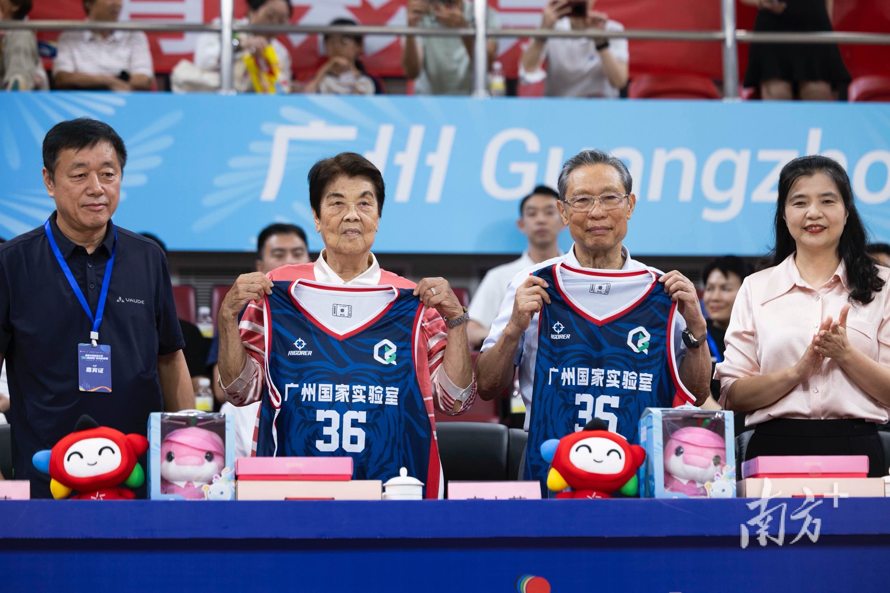 赛场上的拼, 自本单位全, 作为第十五